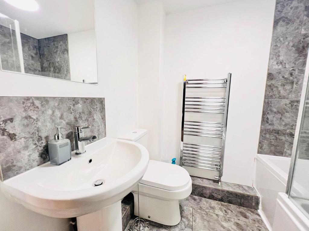 TANZANITE - Ground Floor 2BR apart, Pet friendly 3