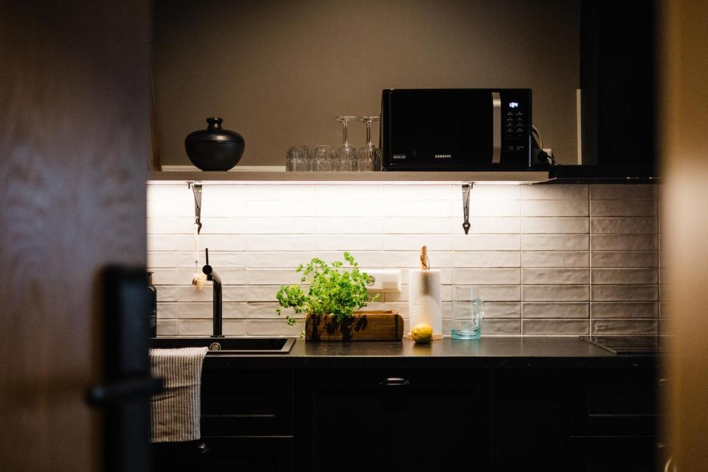 Rey Apartments 6