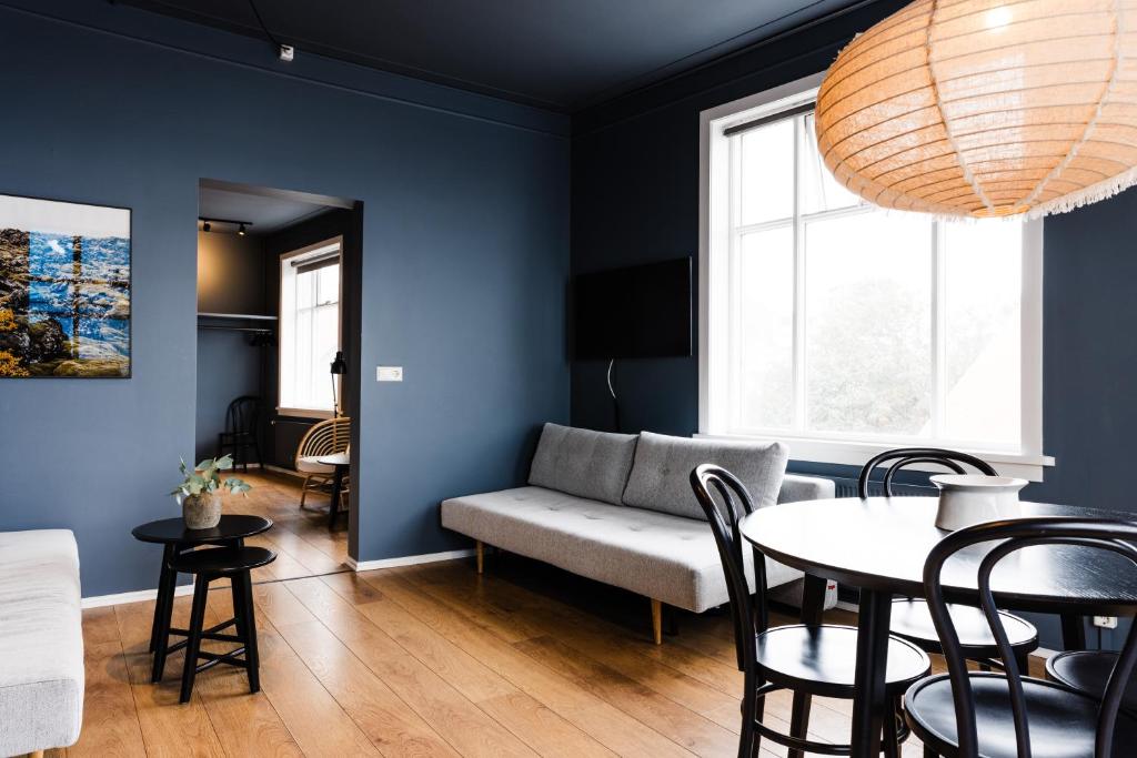 Rey Apartments 4