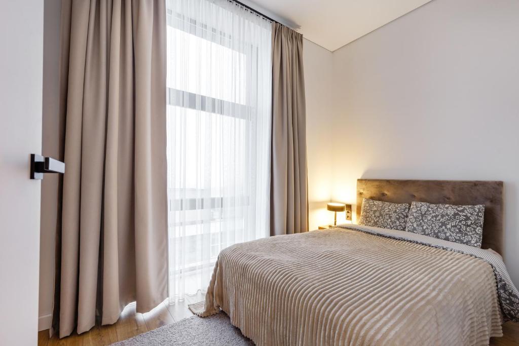 Cozy Top-Floor Apartment with City Views Vilnius 2