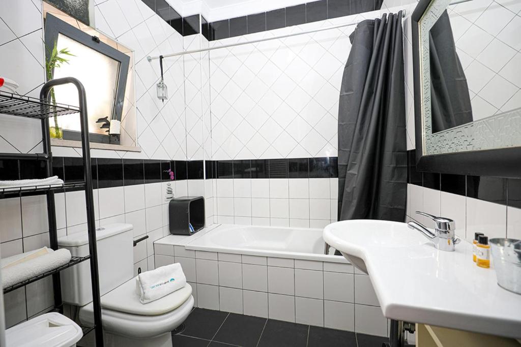 A64 - Barreira Holiday Flat in Lagos 8