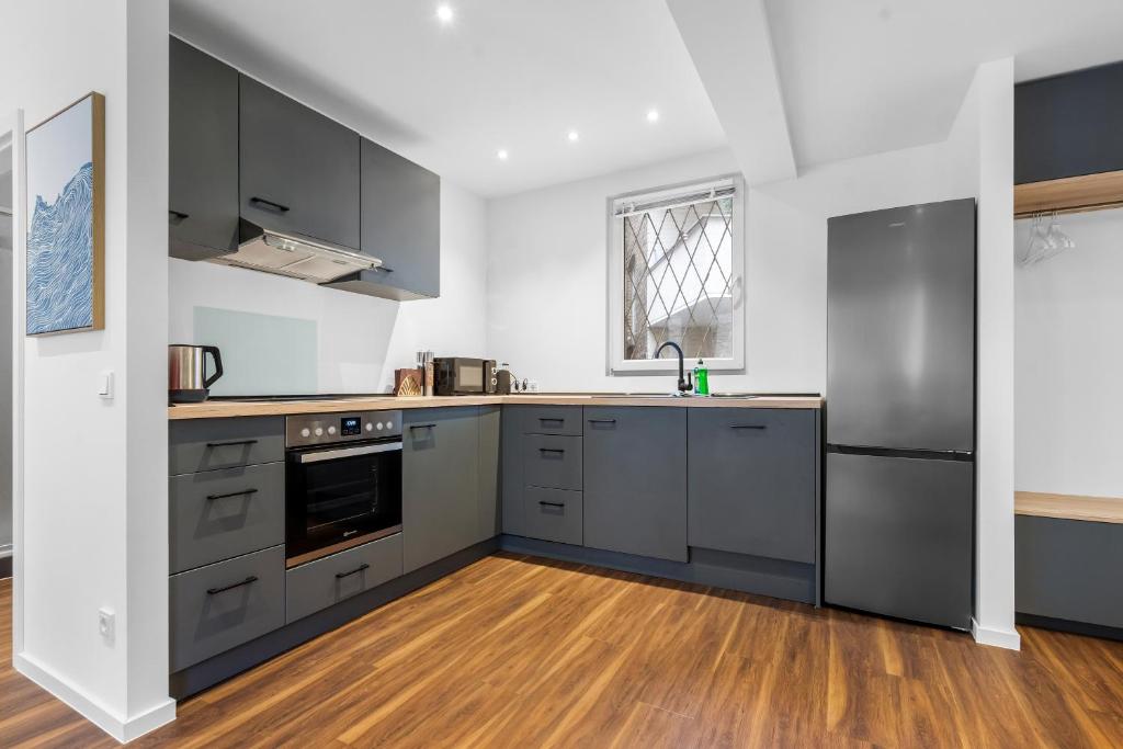 Modern apartment right in trendy Agnesviertel 7