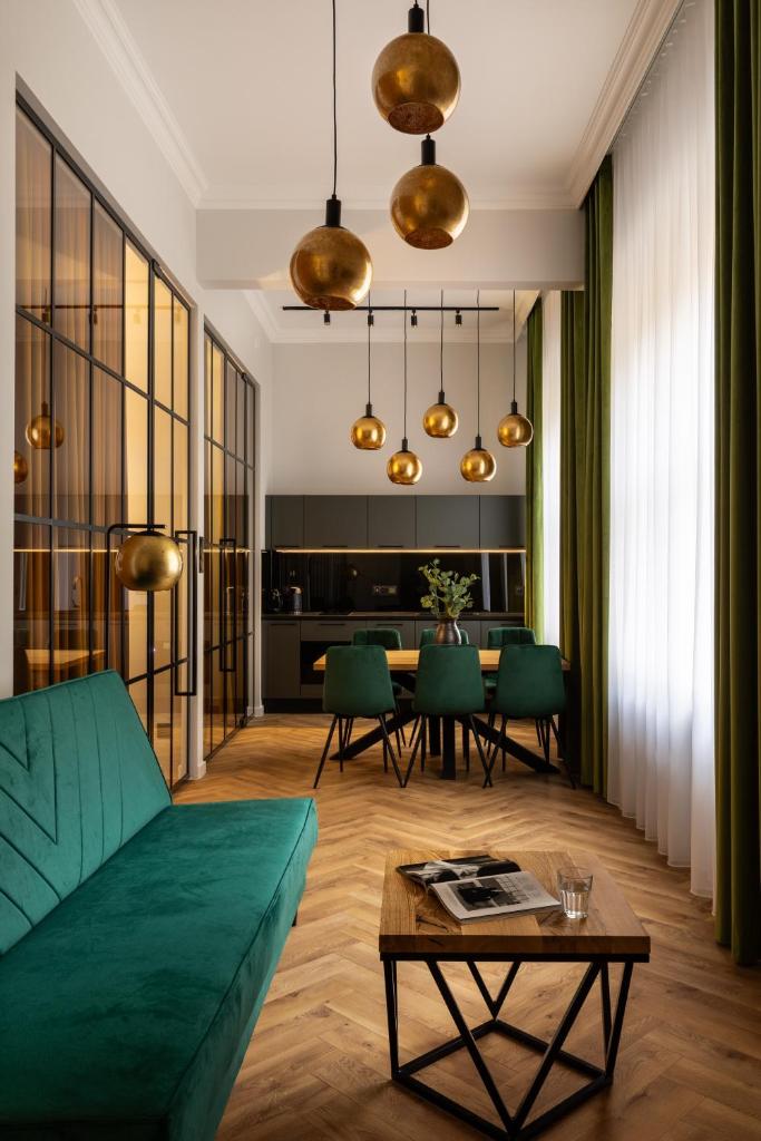 OLD TOWN Charm & Chic by Downtown Apartments 2