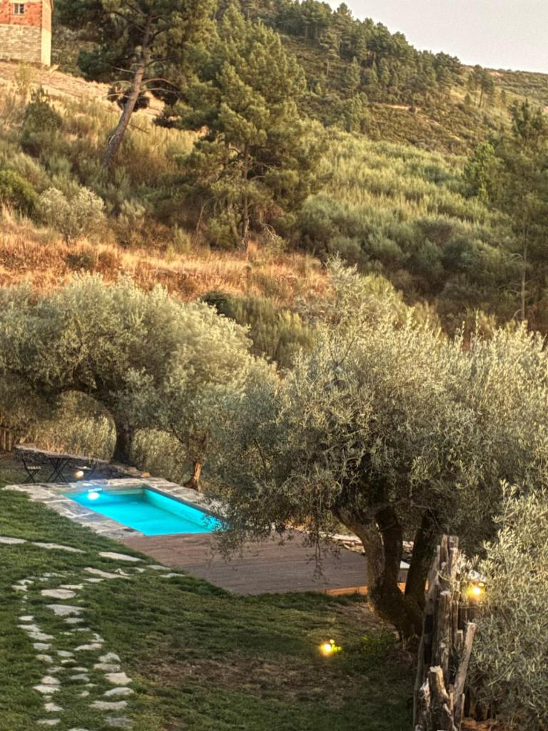 Casas na montanha vistas fantásticas com piscina 8