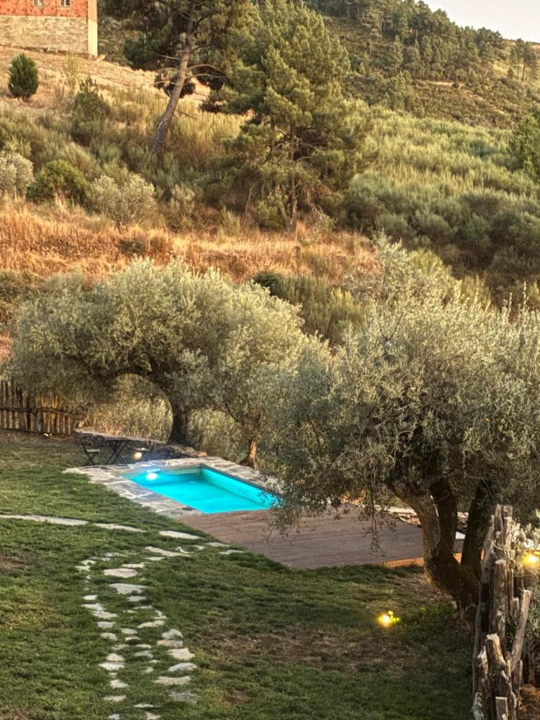 Casas na montanha vistas fantásticas com piscina 7