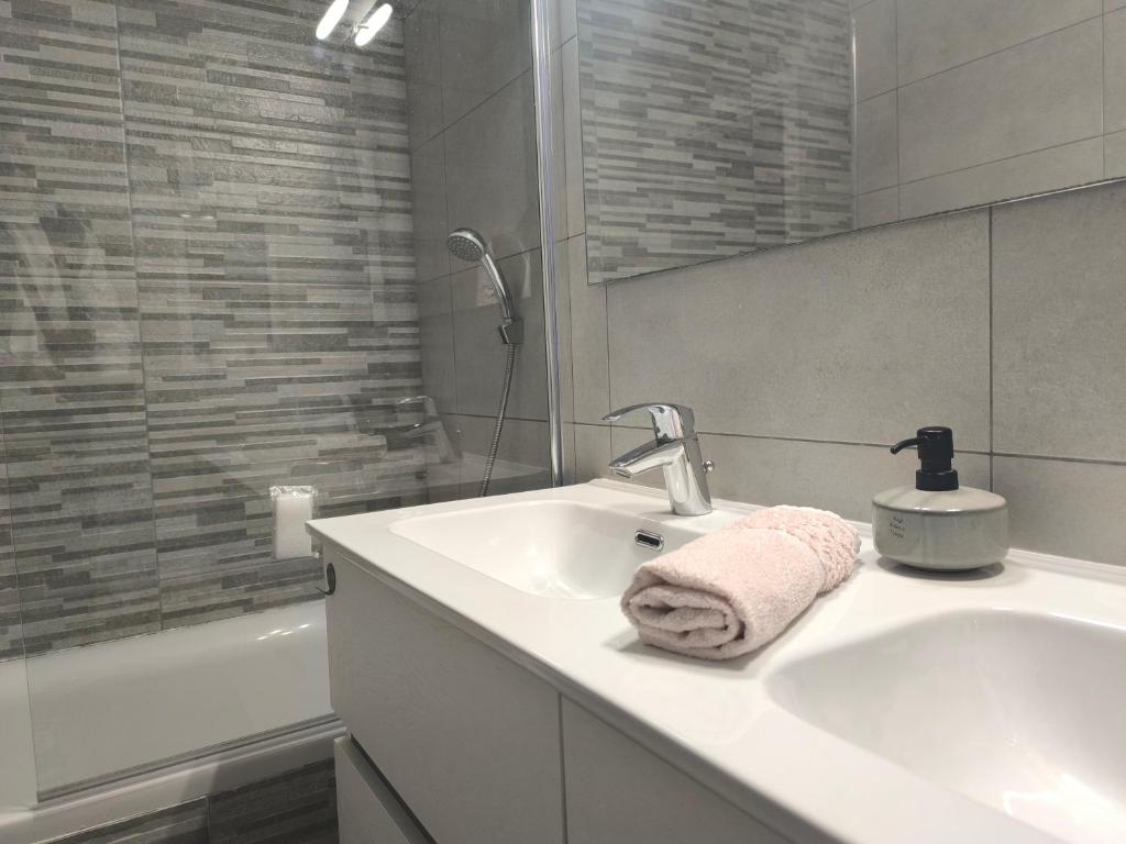 Тhree bedroom house "TEA" -with garage close to the sea -SLIEMA 3