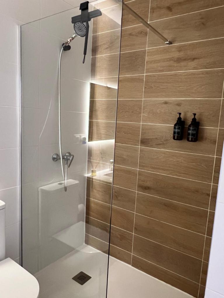 Casa Bella Suites - A stunning new entire apartment in an central location, Close to the beach 3