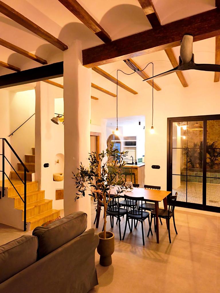 Casa Abadía Alojamiento completo boutique cerca de Valencia 4