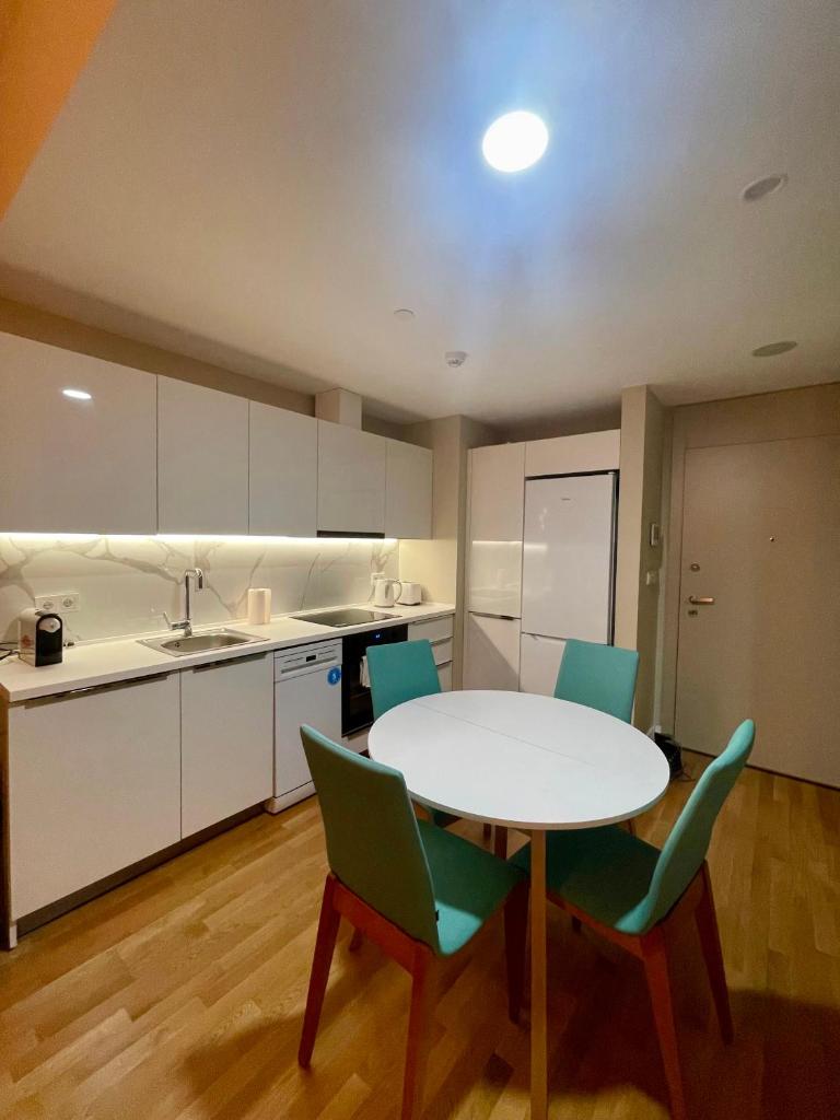 180° View Apartment in Diamond Building Skopje 7