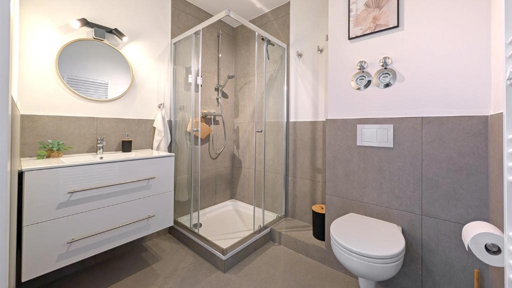 WESTERsuites - Mokka - 3BR Zentral Balkone WLAN 7 Betten Waschtrockner 7