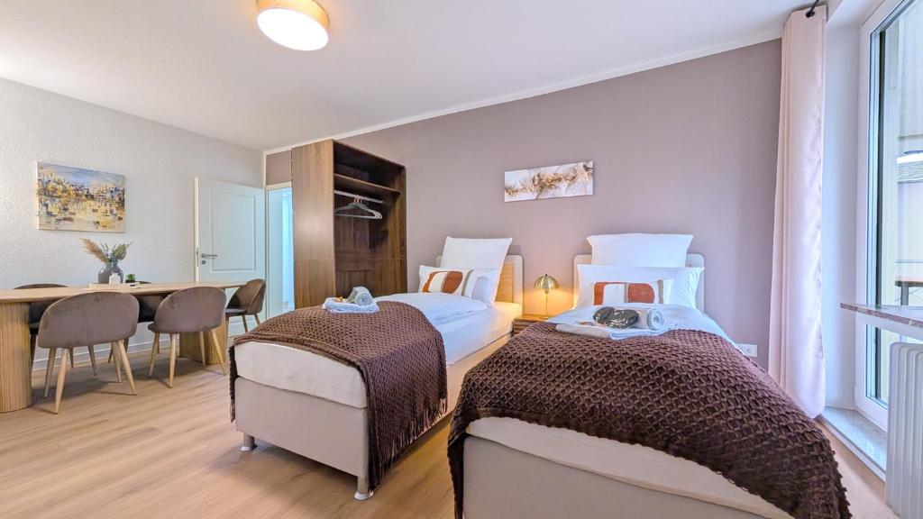 WESTERsuites - Mokka - 3BR Zentral Balkone WLAN 7 Betten Waschtrockner 2