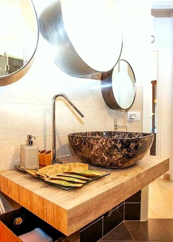 Mediterranean Apartment Pool & Parking
