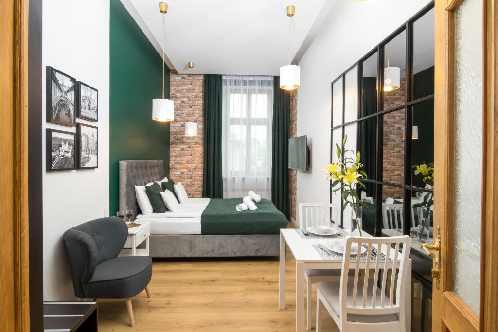 Beautiful Cracow Apartments by Cozyplace 2