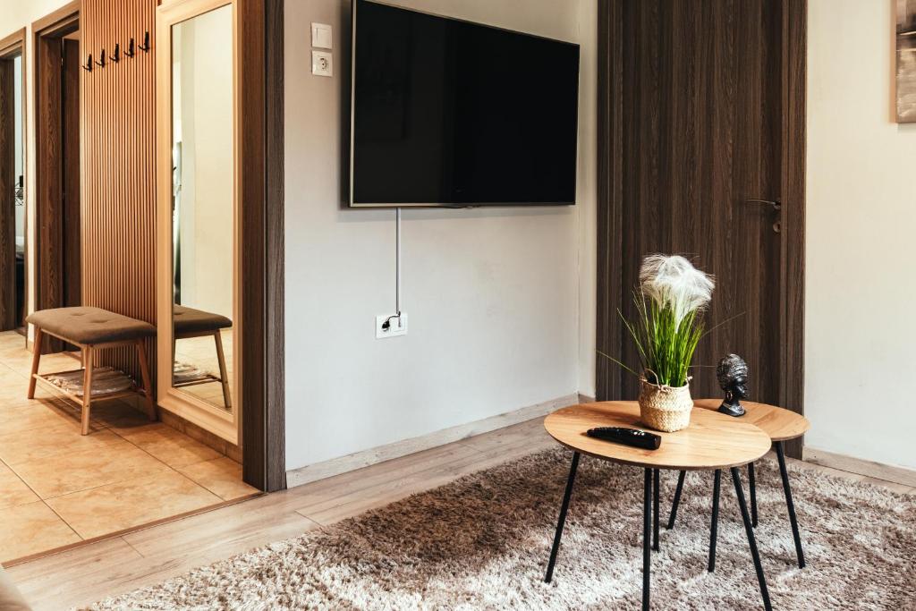 Urban Aristotelous Stay 5