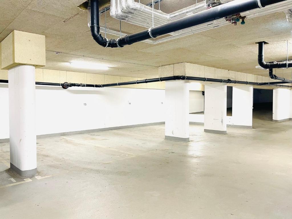 APSTAY City Premium I Parking I Self Check-in I Breakfast box 6