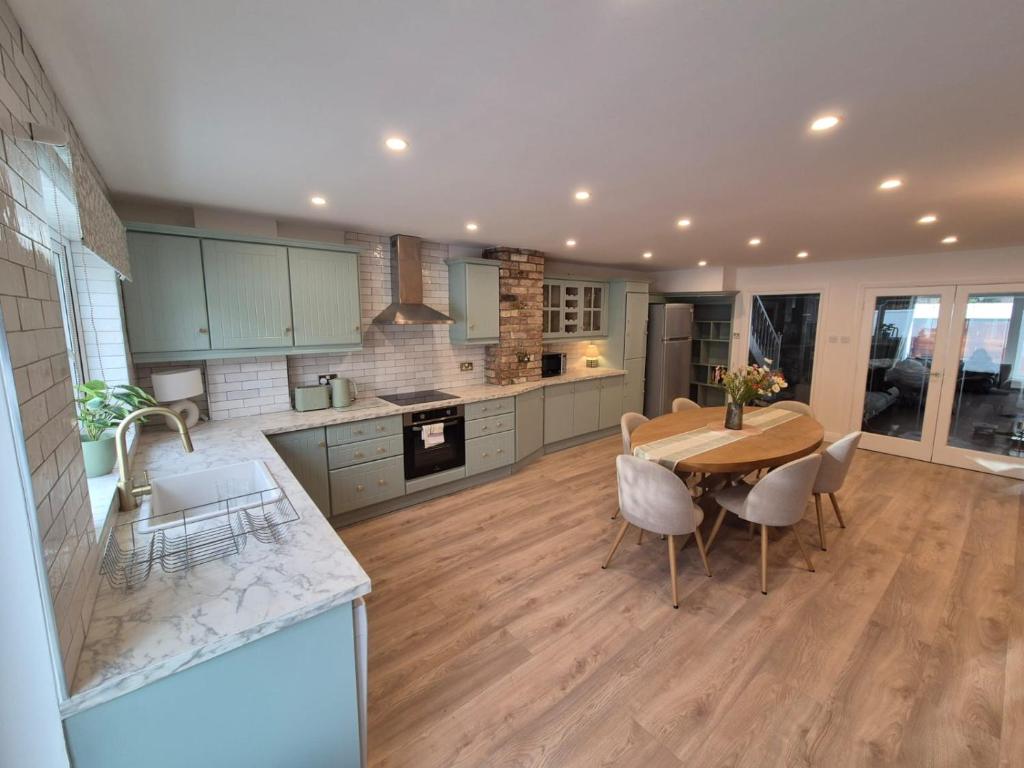 Luxurious mews in central location 4