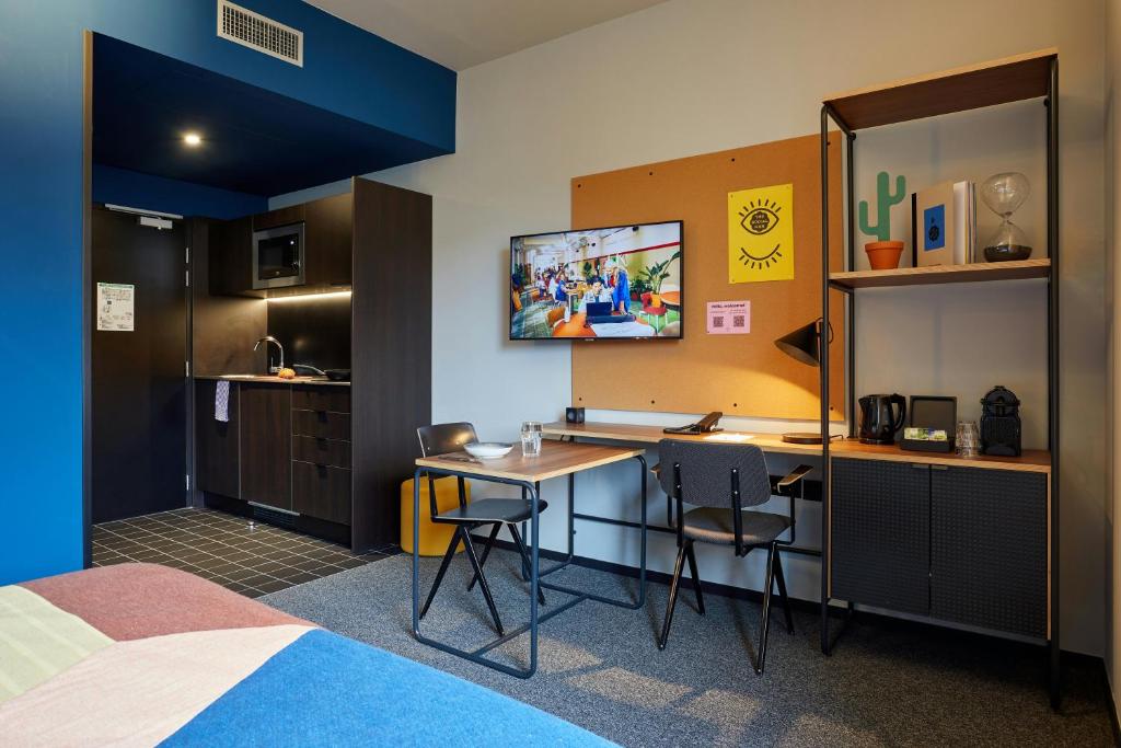 The Social Hub Toulouse Extended Stay 5