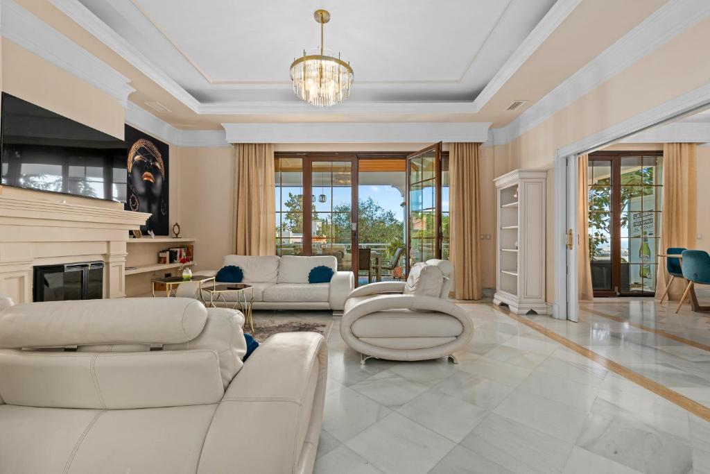 Villa Picasso Marbella 6