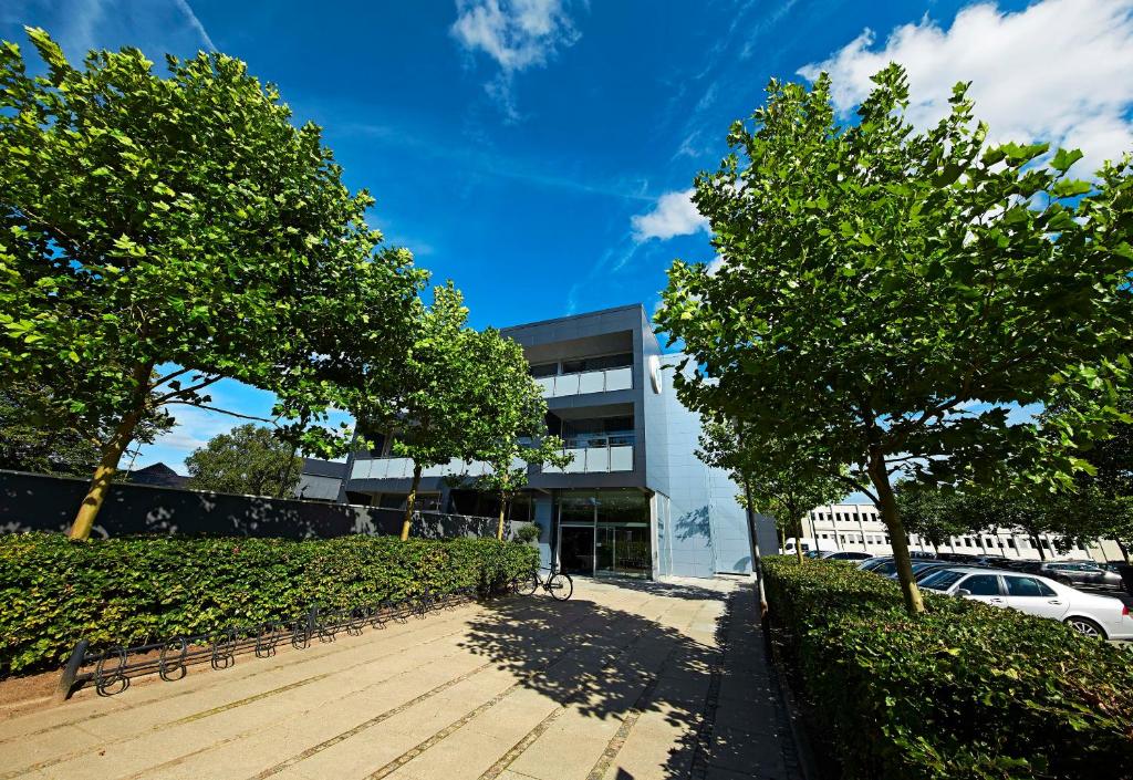 Living Suites 6