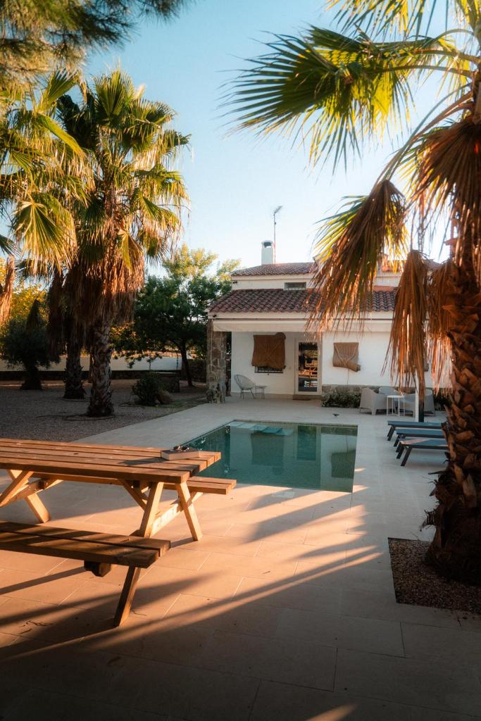 Wishome - Casa con piscina en una preciosa finca privada - PROMO degustación de hamburguesas ECO de nuestra propia ganadería para reservas de 2 o más noches disfrutadas en mayo 1