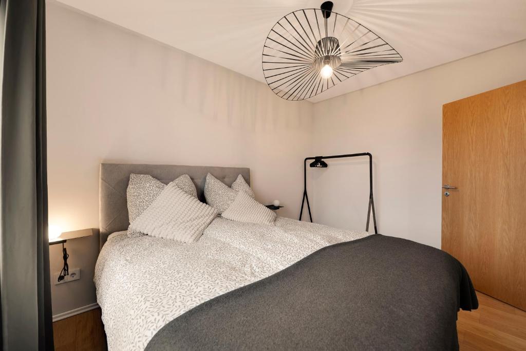 Modernes City-Apartment für Kurz- & Langzeitaufenthalte 4