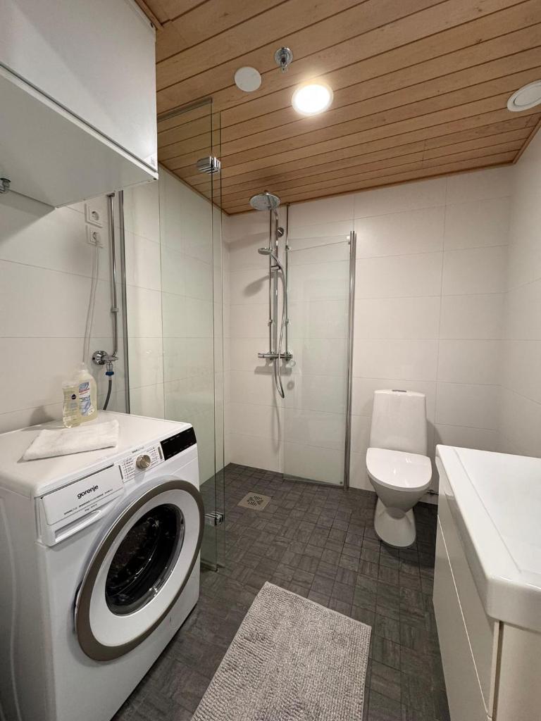 Kotimaailma Apartments - Upea yläkerroksen studio - Itsenäisyydenkatu 3