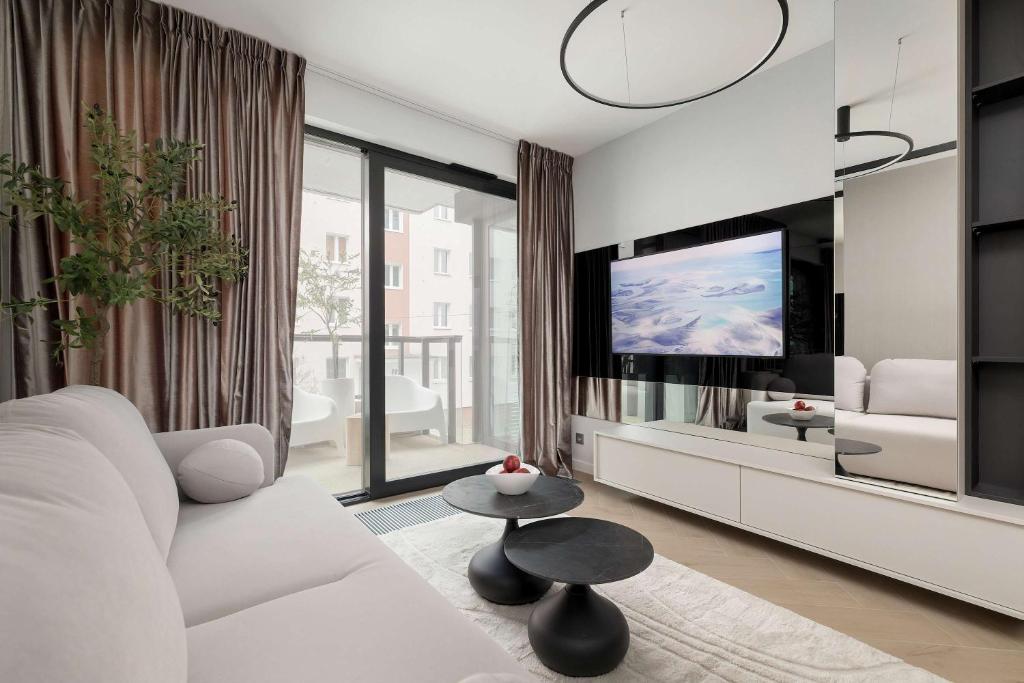 Elegant & Bright Apartment Janosika in Szczecin with Parking by Noclegi Renters 1