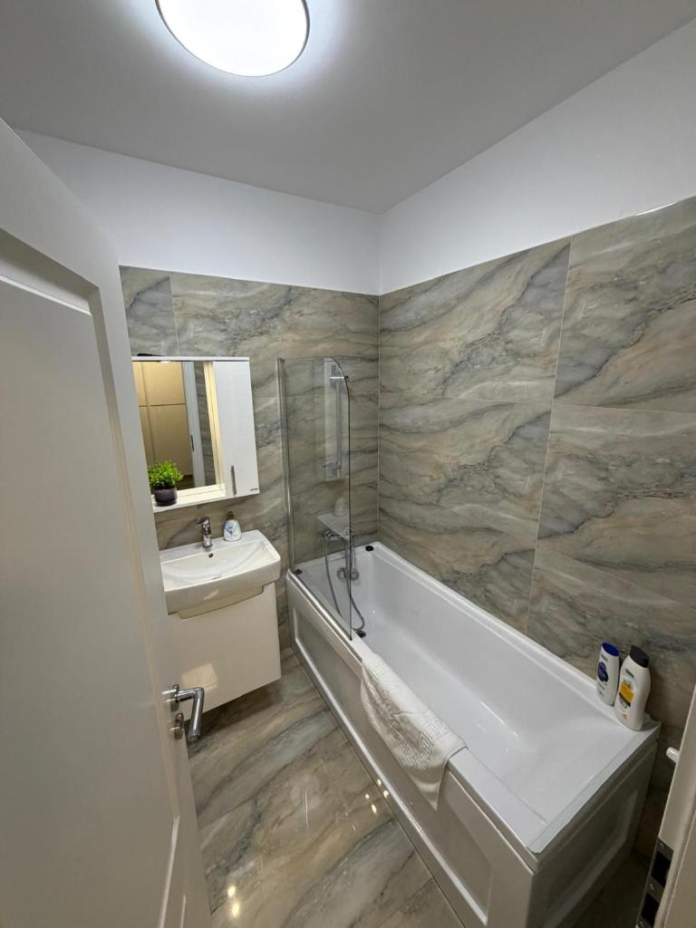 TOD Bucharest Apartments ComfyStay & Parking Option by Glam Apartments 2