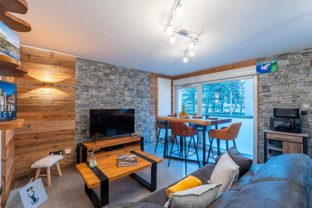 Apartment 5 minutes walk from Annecy's old town 5