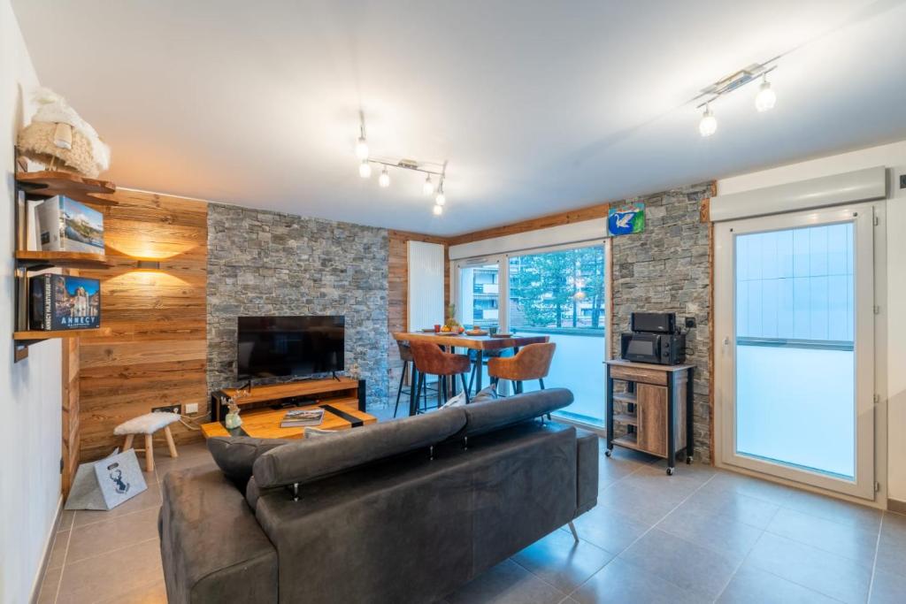 Apartment 5 minutes walk from Annecy's old town 1
