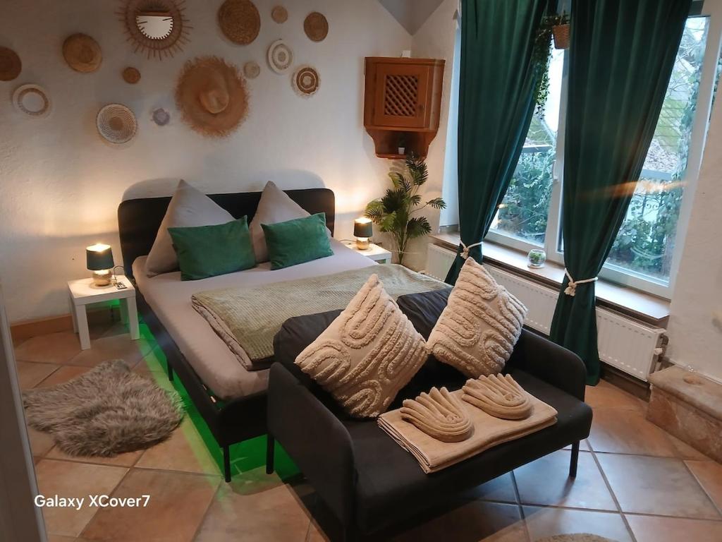 Green Oasis Stylish Garden Studio Workspace 2