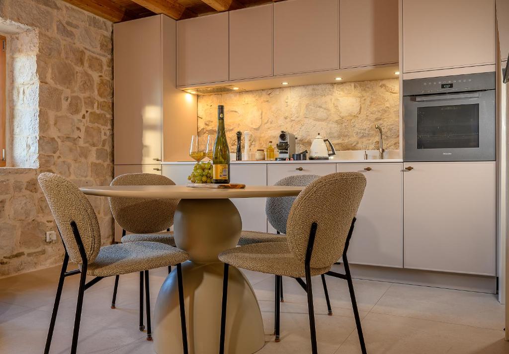 Balturio Boutique 4 stars properties in the center 7