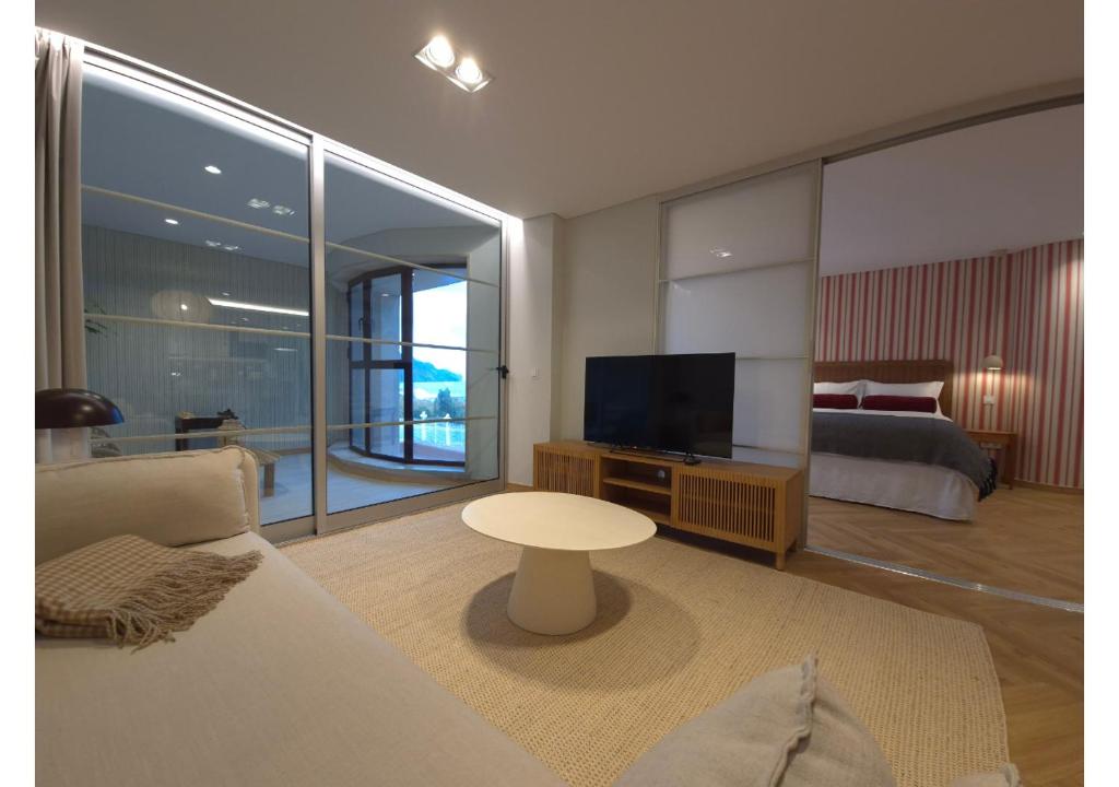 Shell Living - Marina 8