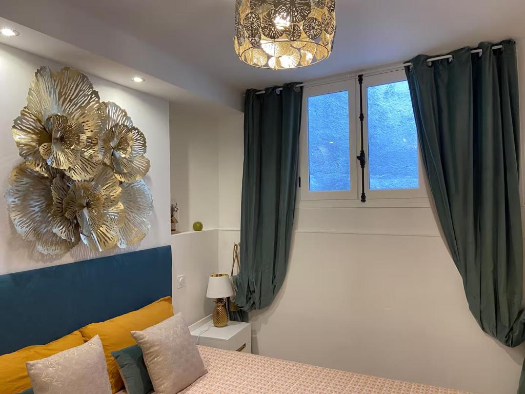 Fabulous old-town house, Vue Mer Terrasse, Philomer, 3 appartements 8
