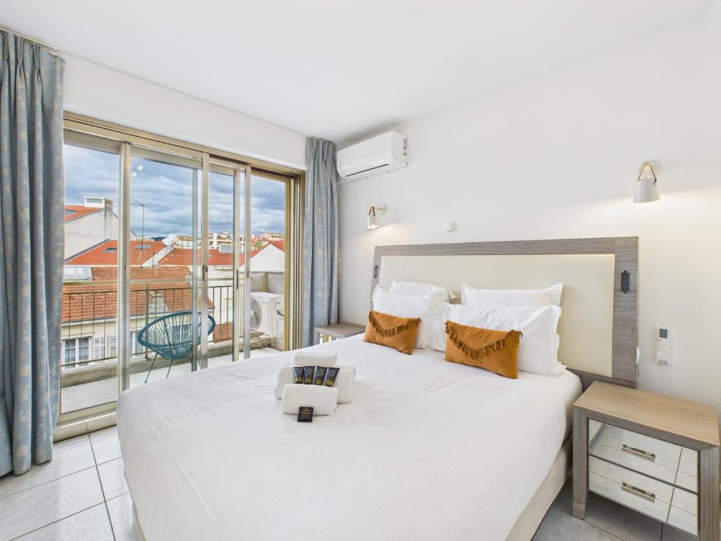 Central -300m Palais- Seaview-A/C-WIFI-spacieux 2