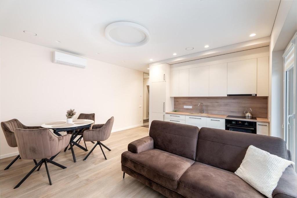 Modern Apartment next to Kaunas Clinics 1