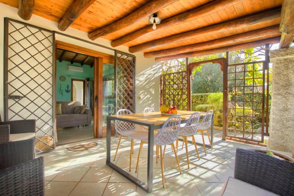 Villa Raja - 5 min dalla spiaggia - con parcheggio