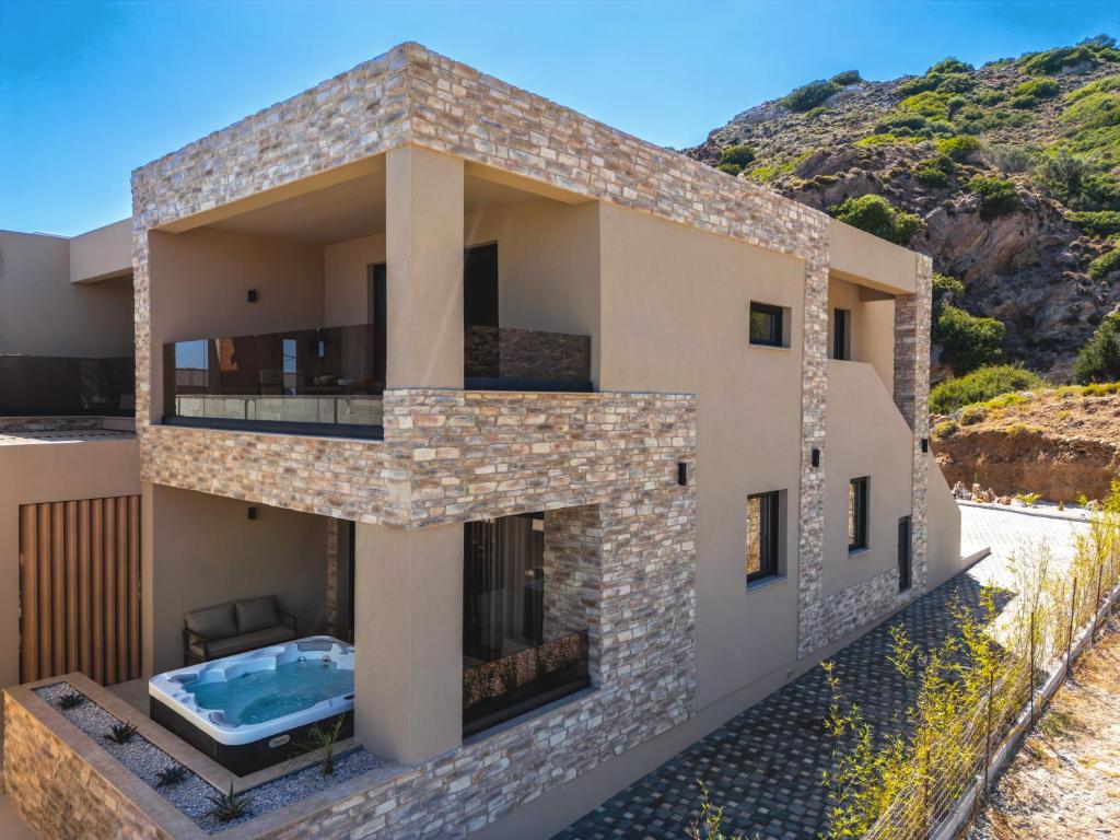 Aigialí Essence 7