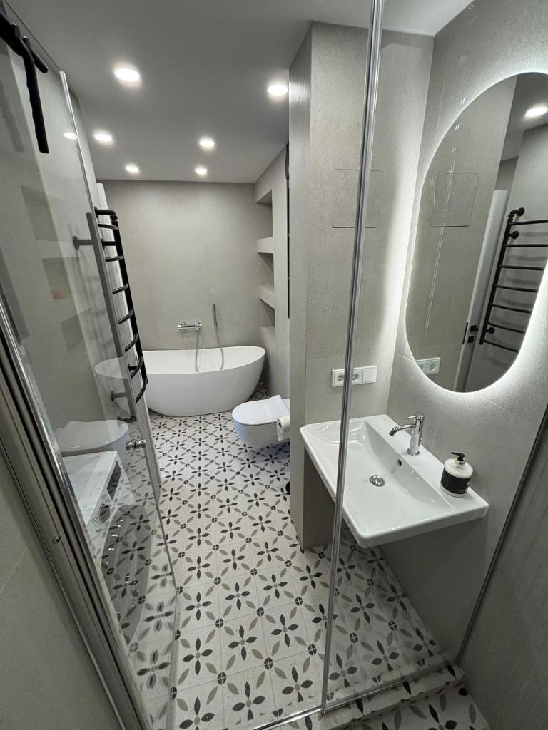 Exclusive 2 Bedroom Apartment Trendy City Center, Large Terrace & Free Parking 8