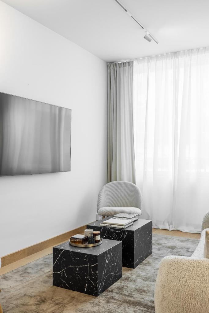 Scandinavian Design Townhouse with Private Sauna 8