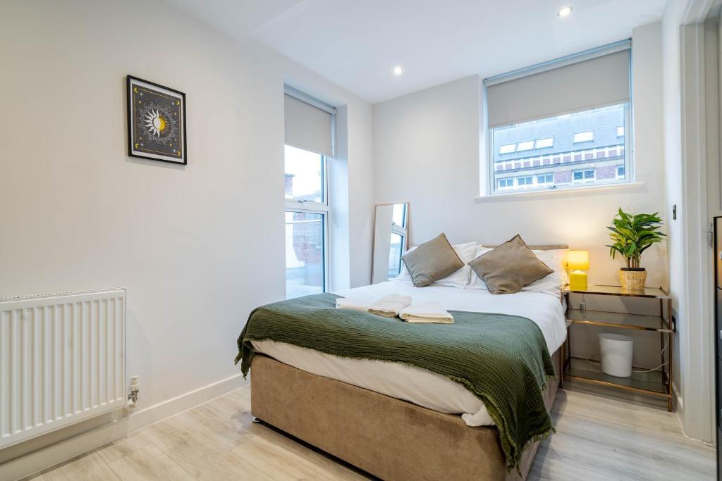 Modern Leeds City Centre Apartments Near Station 6