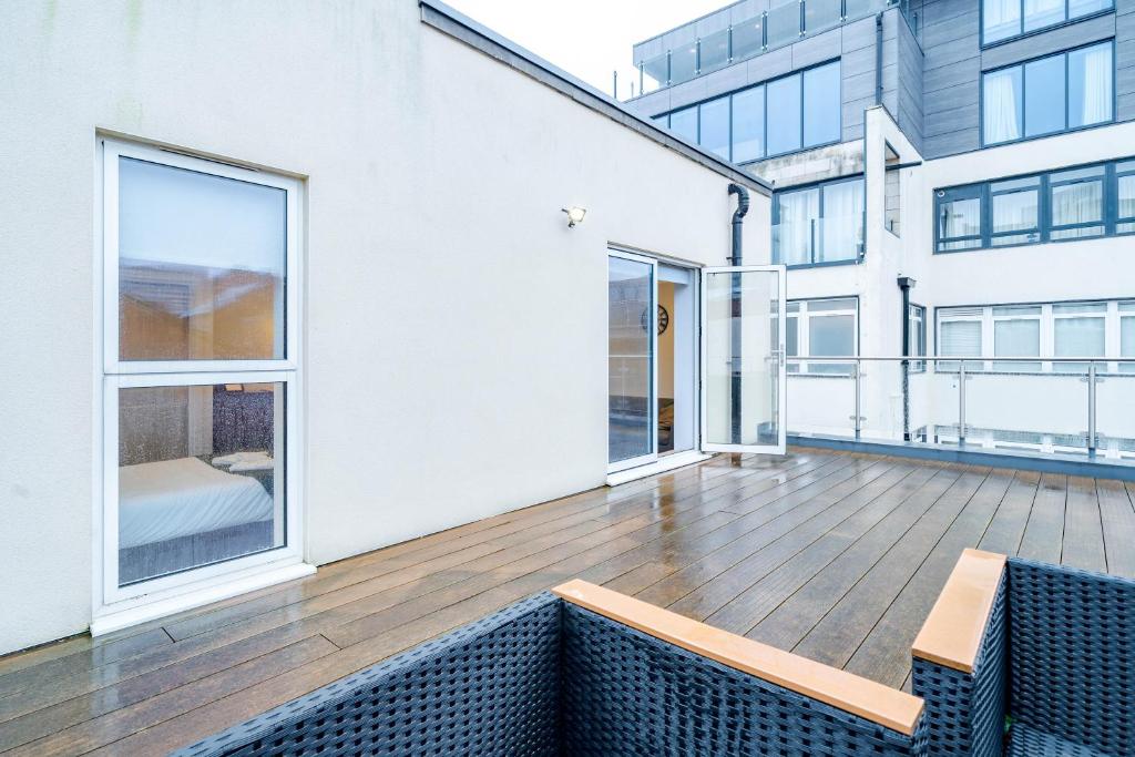 Modern Leeds City Centre Apartments Near Station 5