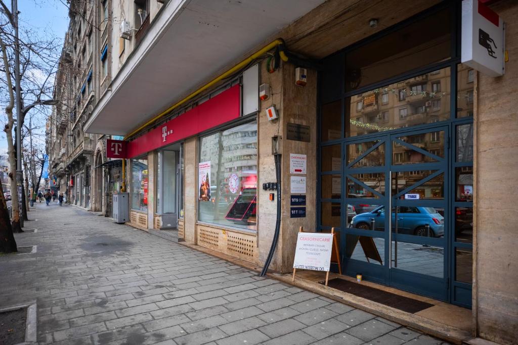 Stepup Apartment, City Center Bucharest, Magheru Blvd View, Elegant Stay 6
