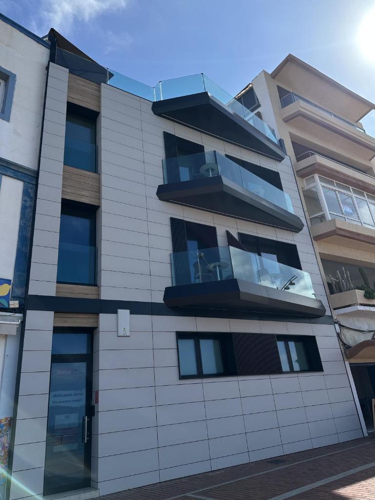 Oh SUITES Paseo de Las Canteras 58 2