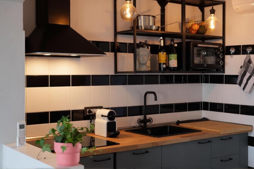 Charming Rooftop Attic San Salvario - 300m from Porta Nuova 3