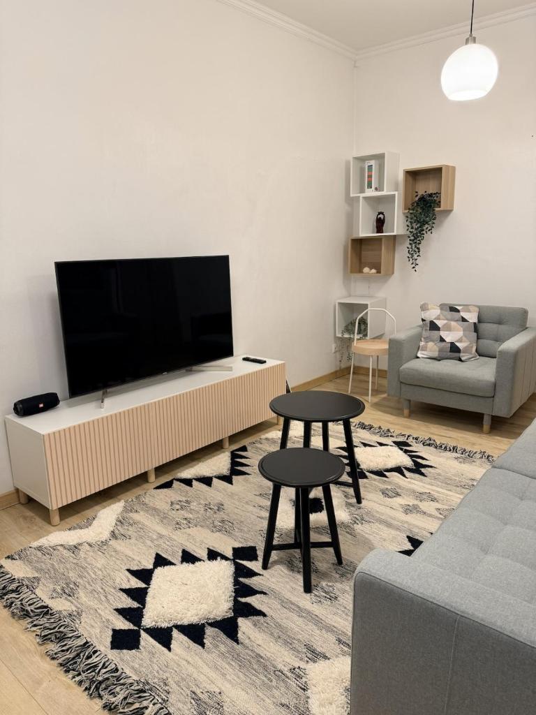 Cosy quiet apartment in the city center 8