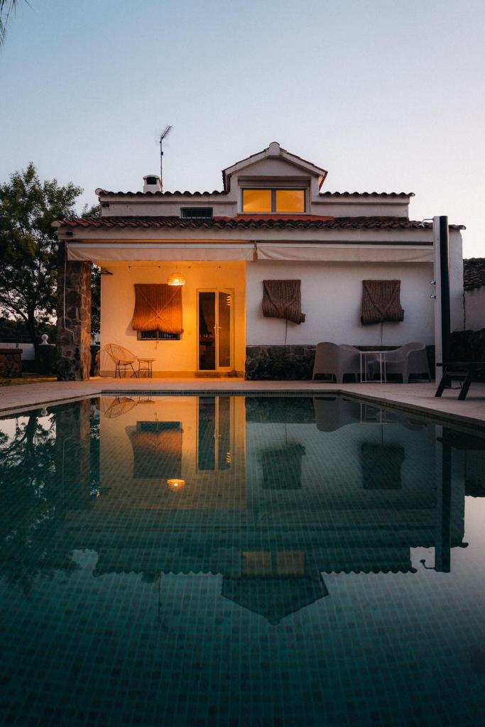 Wishome - Casa con piscina en una preciosa finca privada - PROMO degustación de hamburguesas ECO de nuestra propia ganadería para reservas de 2 o más noches disfrutadas en mayo 4