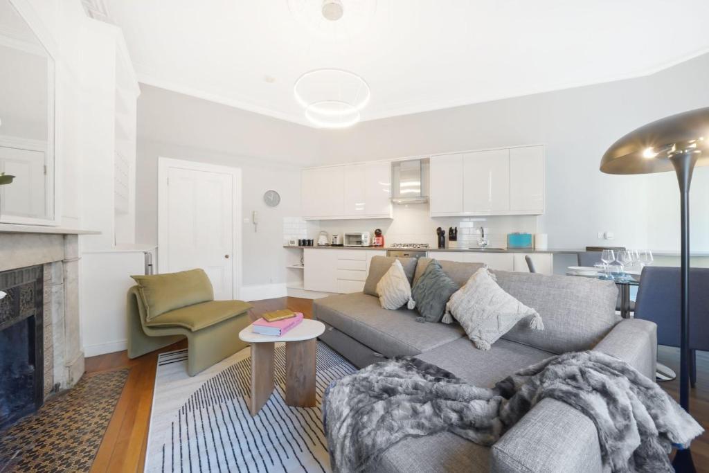 Chic 1 Bed Terrace Apartment in Notting Hill FREE WIFI by City Stay Aparts London 1