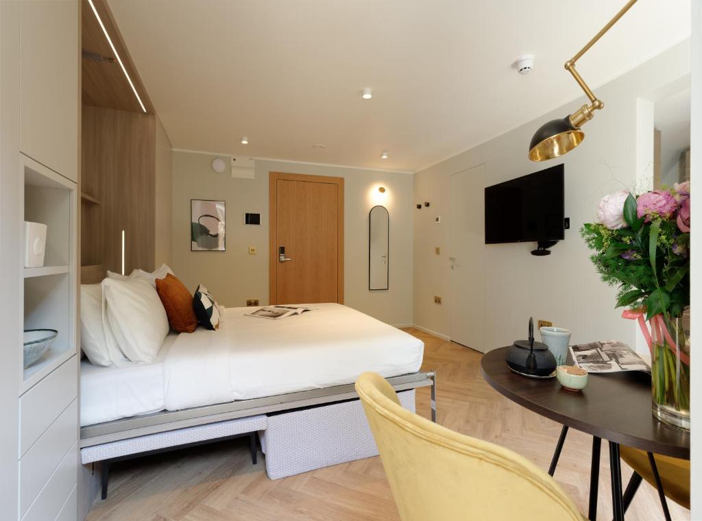 South Kensington Studios by DMONTRIO 7