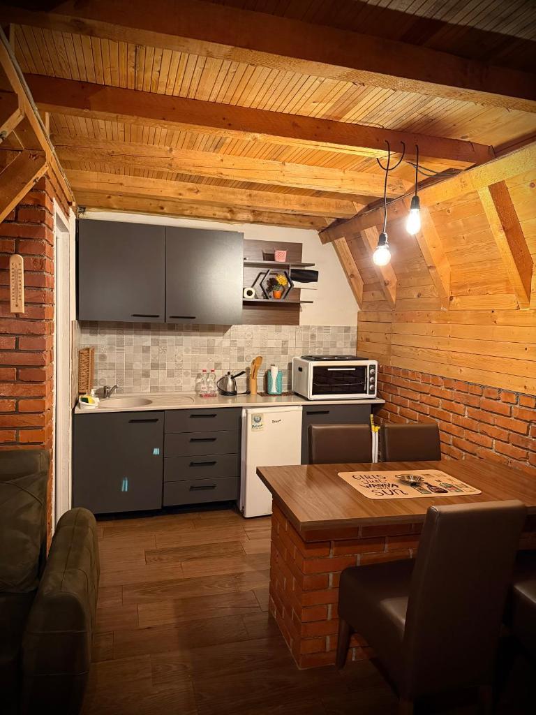 STANET Forest Houses 6